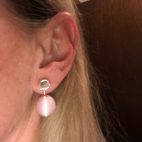 NWT Cute earrings - Picture 2 of 2